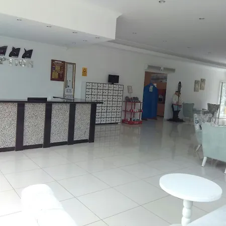 Ξενοδοχείο Karbel