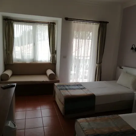 Ξενοδοχείο Karbel