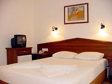 מלון Karbel 2*
